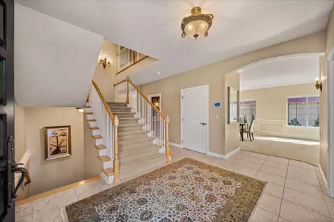 Entry Way - 1909 E Pinecrest Rd, Spokane, WA 99203 photo 2 of 2