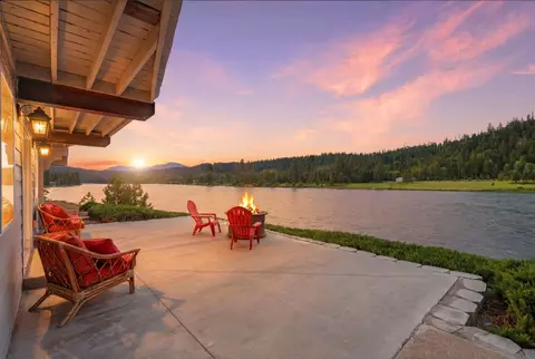 Exterior - 128 S River Rd, Cusick, WA 99119 photo 1 of 5