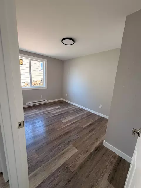 Bedroom - 1903 E Main Ave, Spokane, WA 99202 photo 2 of 7
