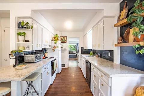 Kitchen - 711 E Dalton Ave, Spokane, WA 99207 photo 1 of 2