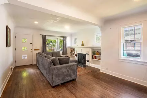 Living - 711 E Dalton Ave, Spokane, WA 99207 photo 1 of 1