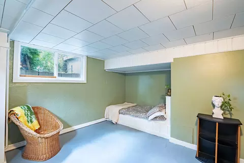 Bedroom - 711 E Dalton Ave, Spokane, WA 99207 photo 3 of 3