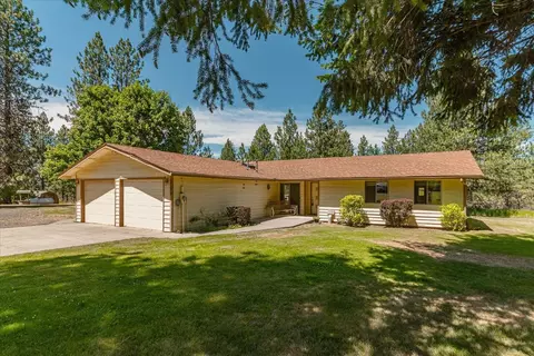 37079 Knotty Pine Ln, Davenport, WA 99122
