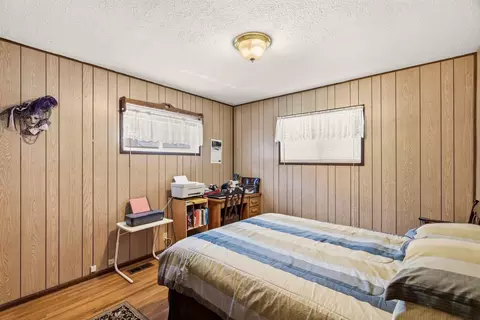 Bedroom - 421 E 28th Ave, Spokane, WA 99203 photo 2 of 4