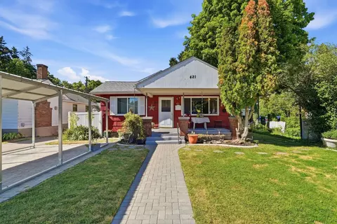 Exterior - 421 E 28th Ave, Spokane, WA 99203 photo 8 of 9