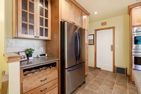 Kitchen - 611 E 25th Ave, Spokane, WA 99203 photo 5 of 5