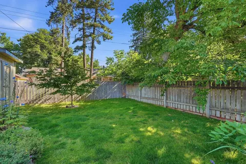 Exterior - 611 E 25th Ave, Spokane, WA 99203 photo 6 of 10