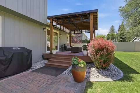 Exterior - 1013 E Blackhawk Dr, Spokane, WA 99208 photo 9 of 18