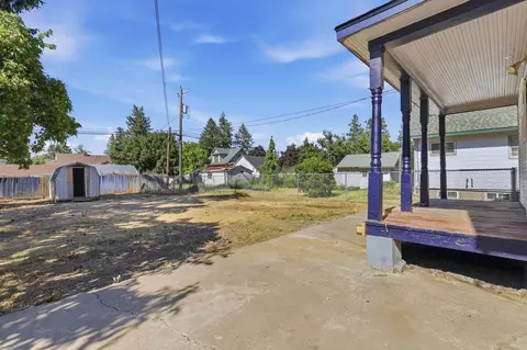 Exterior - 1517 E 9th Ave, Spokane, WA 99202 photo 4 of 7