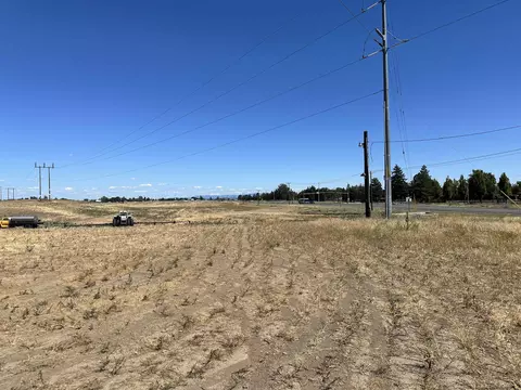11 S Nnn S Dover Rd, Medical Lake, WA 99022