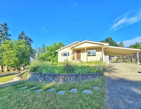 825 N Jefferson St, Colville, WA 99114