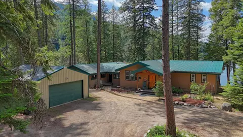 241 Pend Oreille Homes Rd, Newport, WA 99156