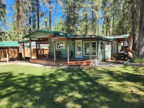 3252 Circle Dr, Valley, WA 99181 photo 2
