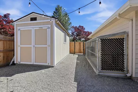 Exterior - 3109 E 65th Ave, Spokane, WA 99223 photo 13 of 15