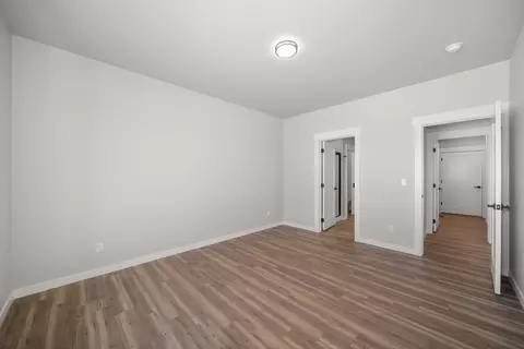 Bedroom - 2011 E Longfellow Ave, Spokane, WA 99207 photo 3 of 4