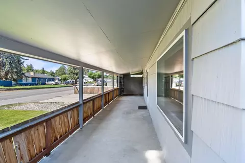 Exterior - 12719 E 8th Ave, Spokane Valley, WA 99216 photo 3 of 12