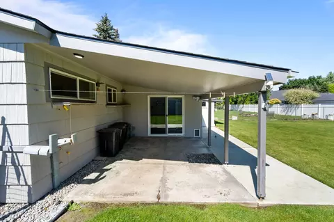 Exterior - 12719 E 8th Ave, Spokane Valley, WA 99216 photo 6 of 12