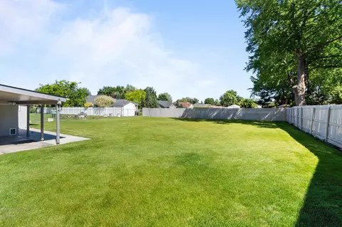 Exterior - 12719 E 8th Ave, Spokane Valley, WA 99216 photo 11 of 12