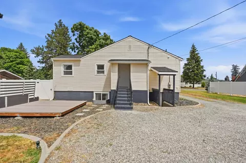 Exterior - 3428 E 29th Ave, Spokane, WA 99223 photo 8 of 10