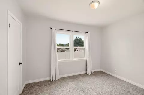 Bedroom - 3428 E 29th Ave, Spokane, WA 99223 photo 3 of 4