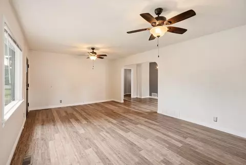Living - 3428 E 29th Ave, Spokane, WA 99223 photo 4 of 8