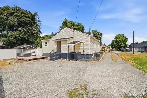 Exterior - 3428 E 29th Ave, Spokane, WA 99223 photo 9 of 10