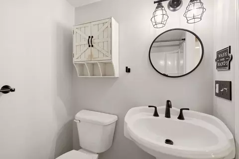 Bath - 3428 E 29th Ave, Spokane, WA 99223 photo 1 of 3