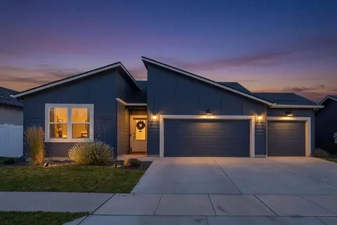 8418 W Red Ave, Cheney, WA 99004
