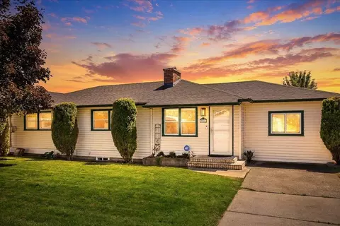9522 E Valleyway Ave, Spokane, WA 99206