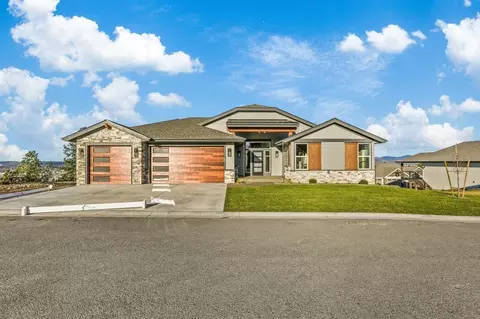 1402 S Vera Crest Dr, Spokane Valley, WA 99037