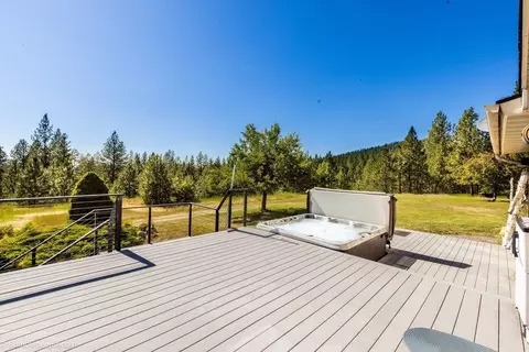 Exterior - 16825 E Scribner Rd, Spokane, WA 99217 photo 6 of 14