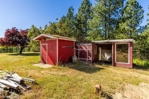 Exterior - 16825 E Scribner Rd, Spokane, WA 99217 photo 11 of 14