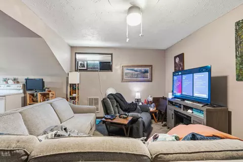 Living - 10003 E 9th Ave, Spokane Valley, WA 99206 photo 2 of 3