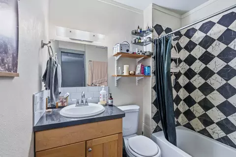 Bath - 10003 E 9th Ave, Spokane Valley, WA 99206 photo 3 of 5