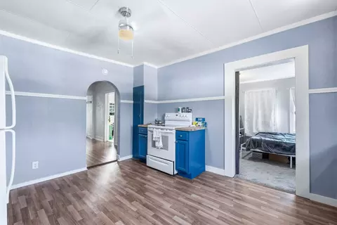 Entry Way - 10003 E 9th Ave, Spokane Valley, WA 99206 photo 1 of 2