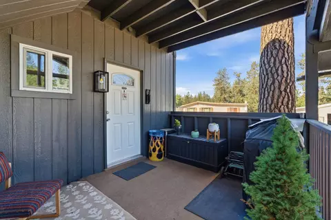 Exterior - 10003 E 9th Ave, Spokane Valley, WA 99206 photo 5 of 9