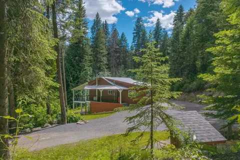 604 Deadman Creek Rd, Kettle Falls, WA 99141