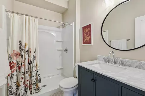 Bath - 806 E 10th Ave, Spokane, WA 99202 photo 1 of 4
