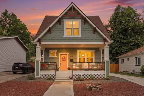 Exterior - 806 E 10th Ave, Spokane, WA 99202 photo 2 of 12