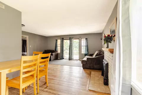 Living - 3604 E Fairview Ave, Spokane, WA 99217 photo 2 of 5