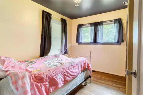 Bedroom - 3604 E Fairview Ave, Spokane, WA 99217 photo 1 of 7