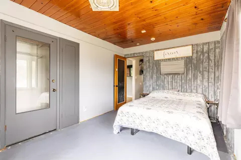 Bedroom - 3604 E Fairview Ave, Spokane, WA 99217 photo 5 of 7
