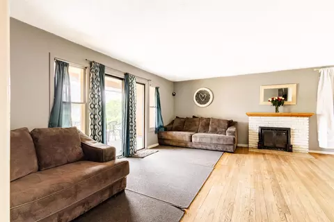 Living - 3604 E Fairview Ave, Spokane, WA 99217 photo 3 of 5