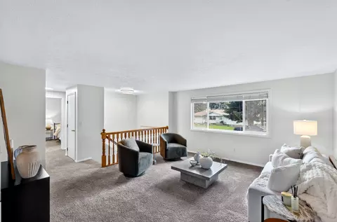 Living - 12901 E 28th Ave, Spokane Valley, WA 99216 photo 2 of 5