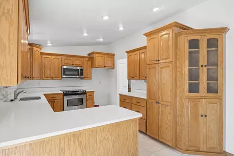 Kitchen - 710 E Glencrest Dr, Spokane, WA 99208 photo 1 of 4