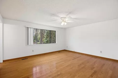 Living - 710 E Glencrest Dr, Spokane, WA 99208 photo 5 of 7