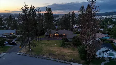 View/Area - 2104 E 8th Ave, Spokane, WA 99202 photo 1 of 1