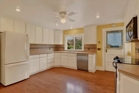 Kitchen - 2104 E 8th Ave, Spokane, WA 99202 photo 1 of 4