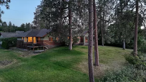 Exterior - 2104 E 8th Ave, Spokane, WA 99202 photo 9 of 12