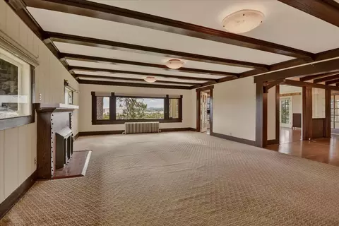 Living - 2104 E 8th Ave, Spokane, WA 99202 photo 1 of 11